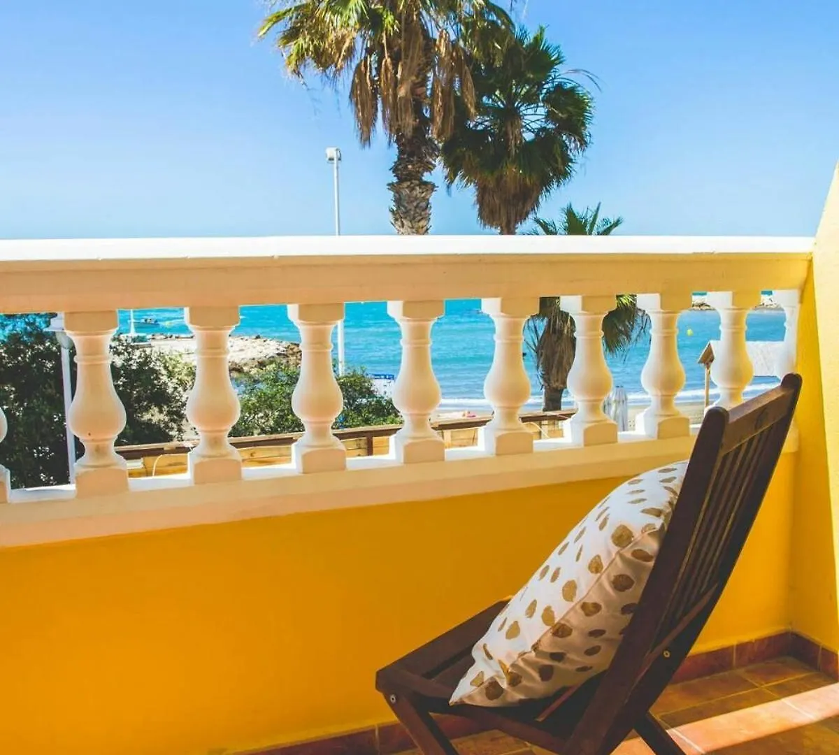 Apartamento Con Vistas Al Mar En Pedregalejo Playa Малага Апартаменты