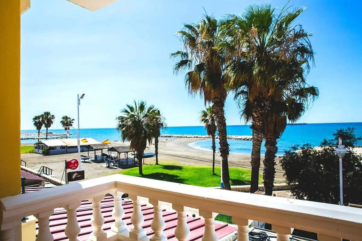 Apartamento Con Vistas Al Mar En Pedregalejo Playa Малага